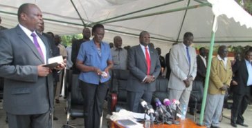 splm_senior_leaders_holding_a_press_conference_against_actions_of_party_chairman_salva_kiir_dec._6_2013_juba_350_st-1595e
