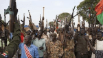 Members of the White Army, a South Sudanese anti-government militia, attend a rally in Nasir on April 14, 2014.(Photo:AFP)