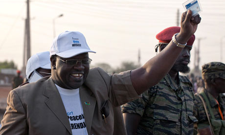 Dr. Riek Machar Teny congratulates the three governors and people of equatoria for the bold step they made to declare their support for federalism. Machar tells that they are on the right direction for their people(Photo: Yasuyoshi Chiba/AFP)