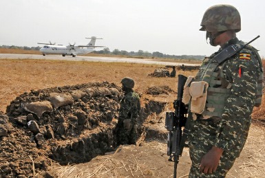 The Ugandan People Defence Force trenched themselves at Juba airport, in an attempt to defense the installation from the armed opposition. The army is however fed up and now wanting to pull out(Photo: via ST)