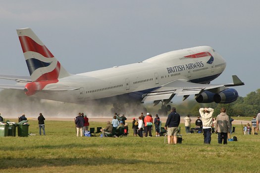 British Airways Boeing 747-400 G-CIVT (Via Airplane pictures)