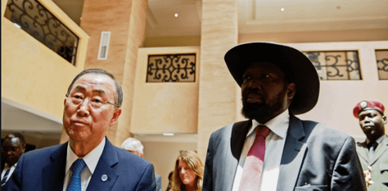 UN Secretary General Ban Ki-moon (L) walks with South Sudan's President Salva Kiir (R) in Juba during his attempt to push for ceasefire between the two warring parties (Photo: file)