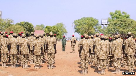 South Sudanese soldiers gather for a briefing at the army general headquarters in Juba in the past(Photo: via Reuters)