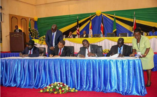 South Sudanese leaders in Arusha Tanzania, signing SPLM Reunification document(photo: file)