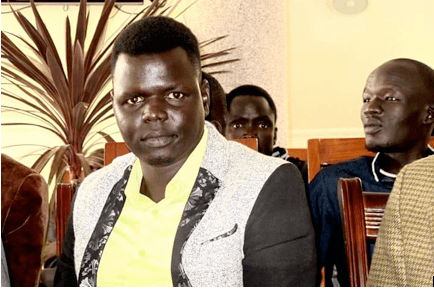 Paul.B., the Secretary of South Sudan Artists' Association in Ethiopia SSAAE in the picture with colleagues and artists in Ethiopia(Photo: Nyamilepedia)