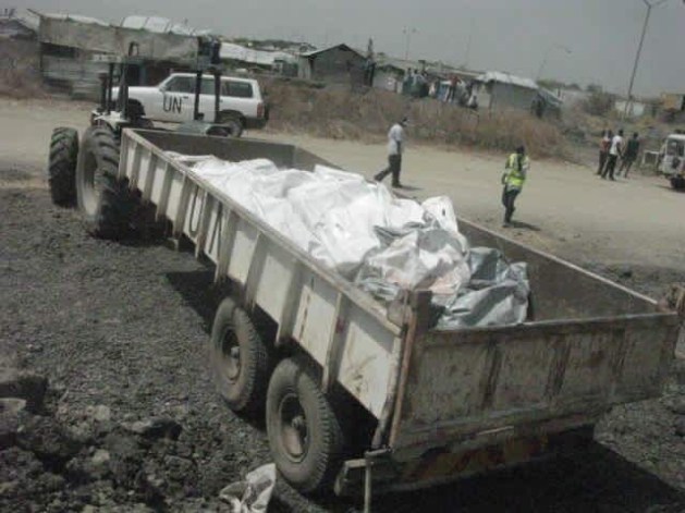 Bodies loaded on to the truck after Government's forces attacked PoC sites of Nuer and Shilluk IDPs (Phto/Nyamilepedia).