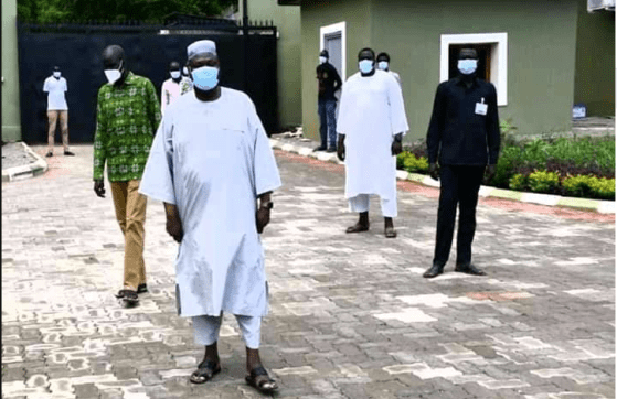 South Sudan's First Vice President, Dr. Riek Machar Teny and his bodyguards post for a picture after holding a press conference on his COVID-19 status(Photo credit: supplied)